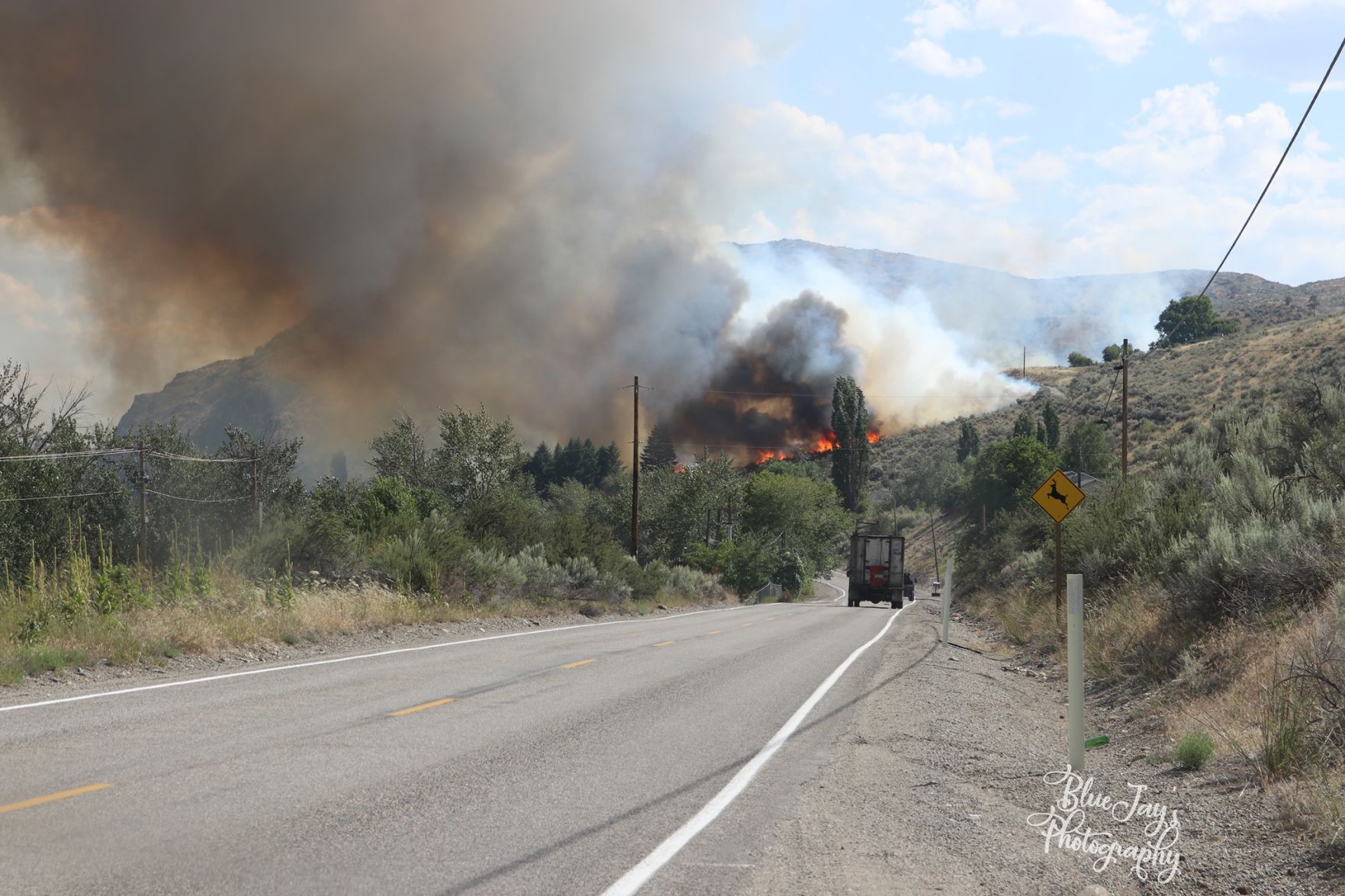 Tonasket blaze contained at 15.5 acres